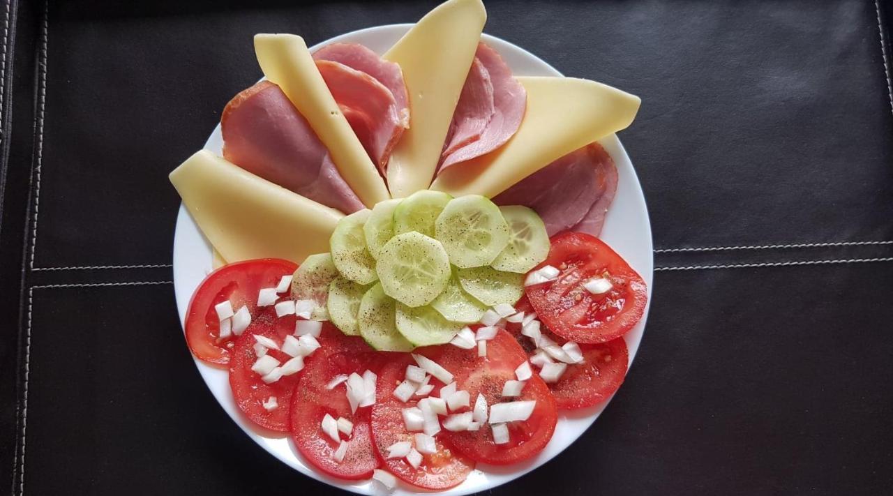 Pokoje Goscinne Zblewo Εξωτερικό φωτογραφία